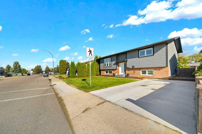 190 Sprague Way SE