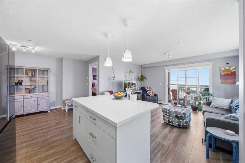 4201 - 279 Copperpond Common SE