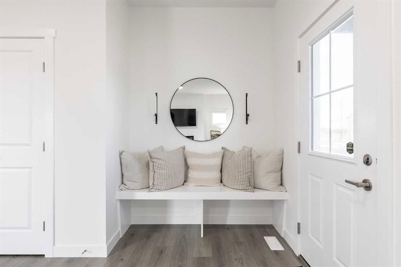372 Belmont Park SW