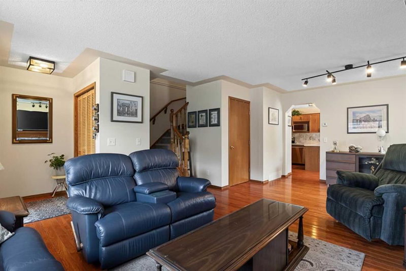 302 Mt Mckenzie Gardens SE, McKenzie Lake — interior photo 7