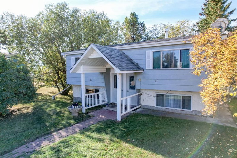 4 Sproule Place