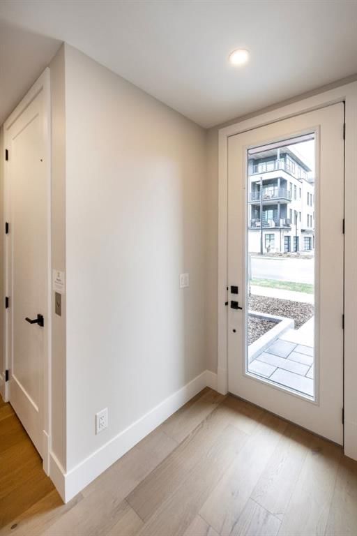 112 - 150 Lebel Crescent NW