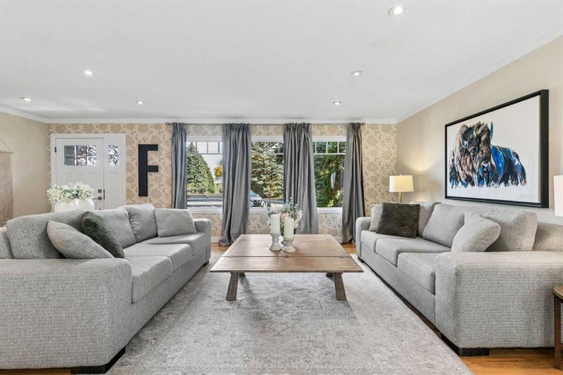 43 Lake Sundance Place SE