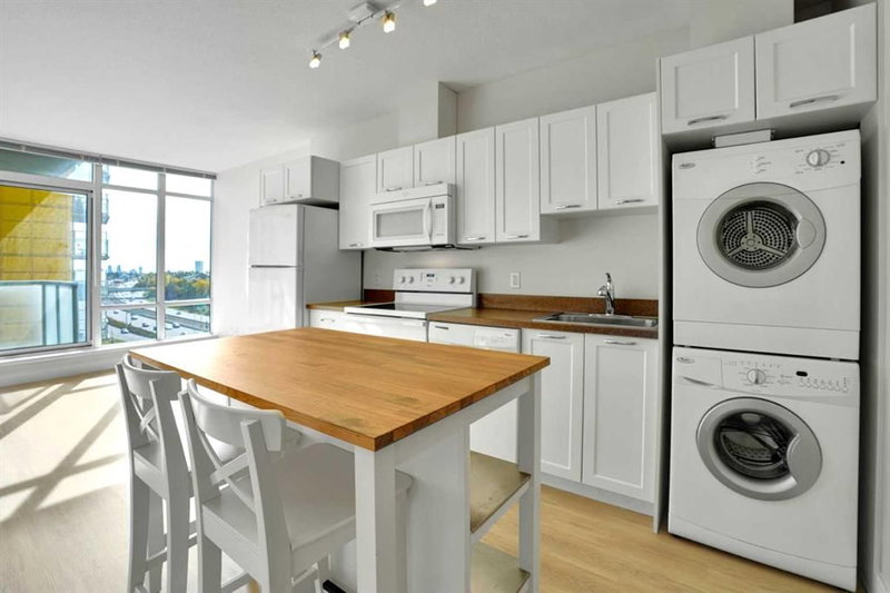 704 - 3830 Brentwood Road NW