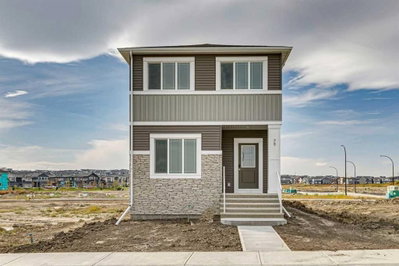 79 Lewiston Park NE