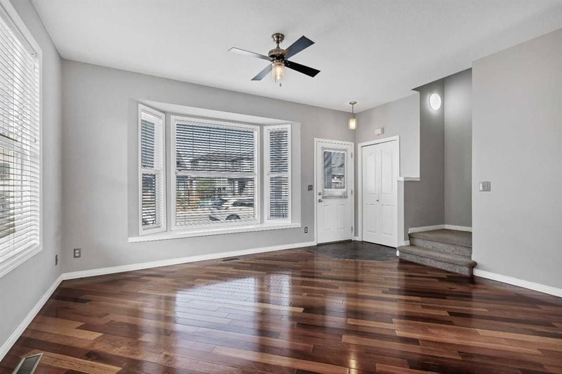 101 - 703 Luxstone Square SW