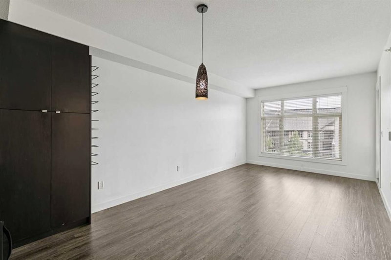 225 - 15 Aspenmont Heights SW
