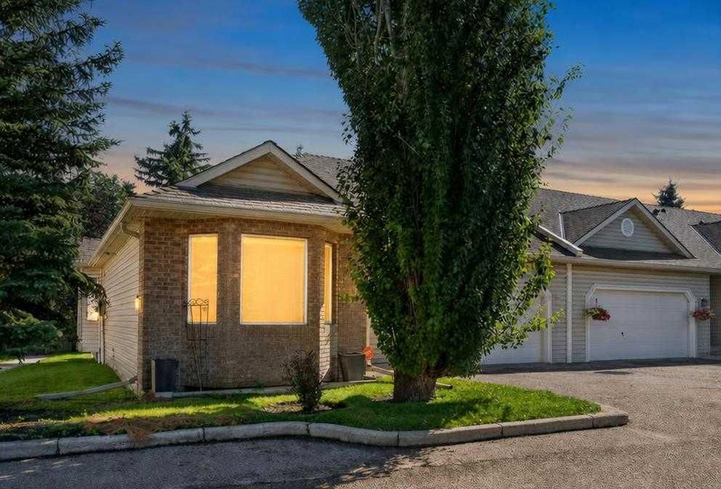 113 Mt Douglas Villas SE, McKenzie Lake — photo 2