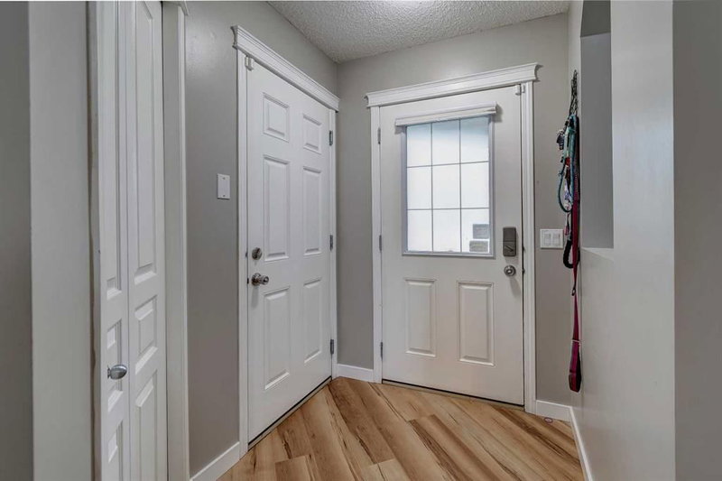 154 Canals Circle SW