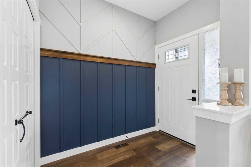 86 Hillcrest Close SW, Hillcrest — interior photo 5
