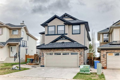 225 Kincora Heights NW