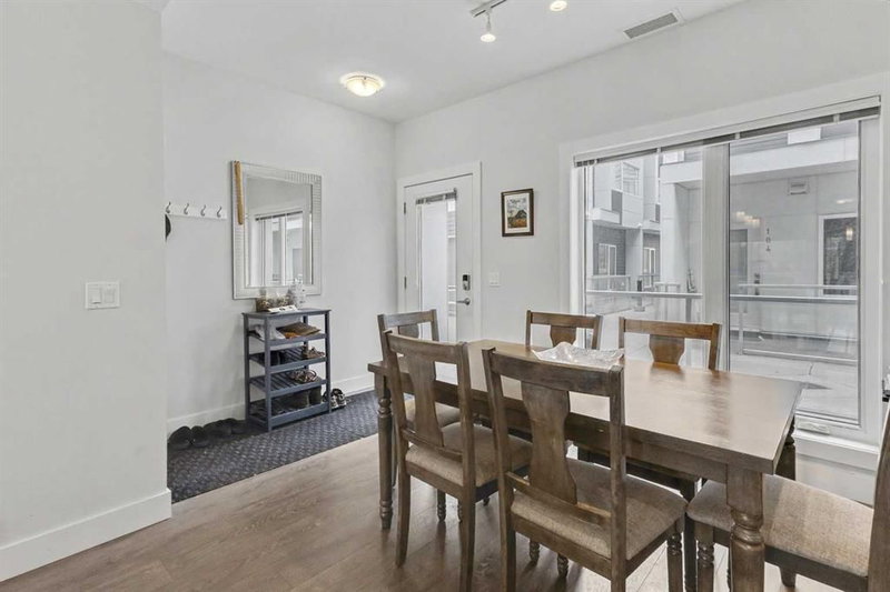 304 - 20 Brentwood Common NW