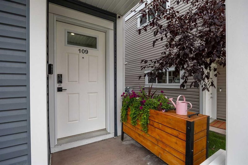 109 - 355 Nolancrest Heights NW
