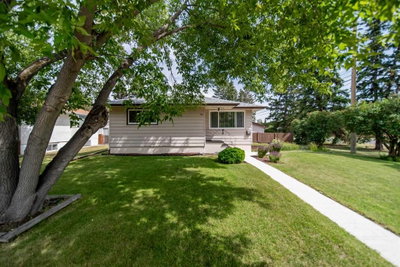 84 Waterloo Drive SW