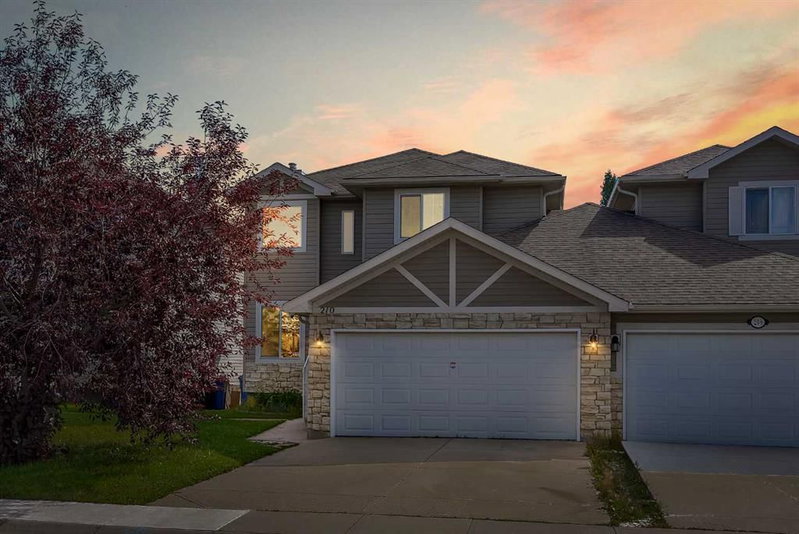210 Crimson Lane, Rainbow Falls — photo 2
