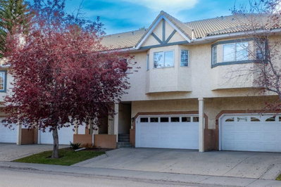 38 Richelieu Court SW