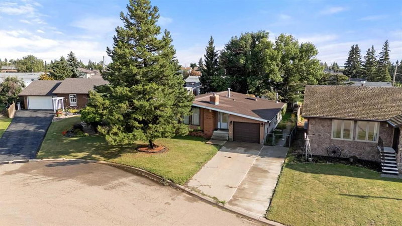 572 West Crescent