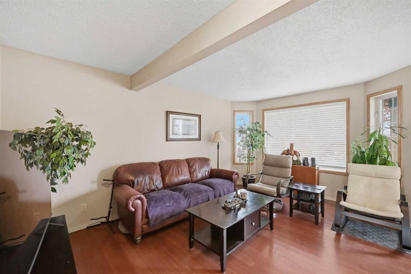37 Appleside Close SE, Applewood Park — interior photo 7
