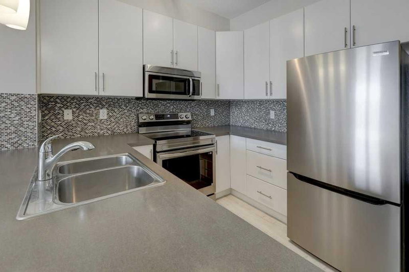 307, 207 Sunset Drive, Sunset Ridge — interior photo 6