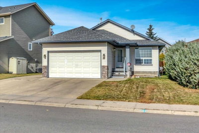 94 Parklane Drive