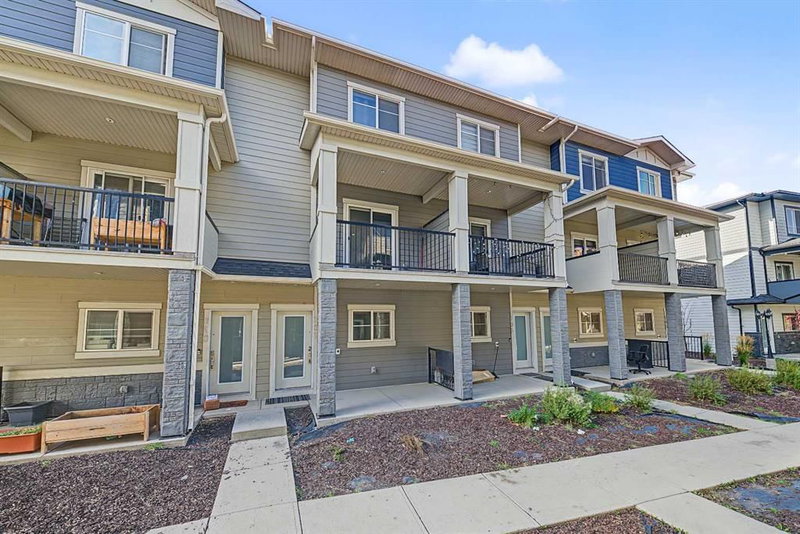 708 - 95 Skyview Close NE