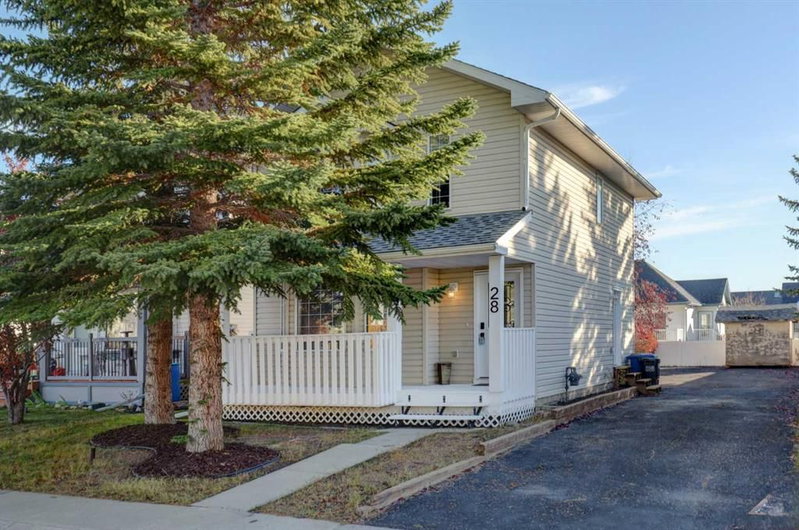 28 Woodside Circle NW