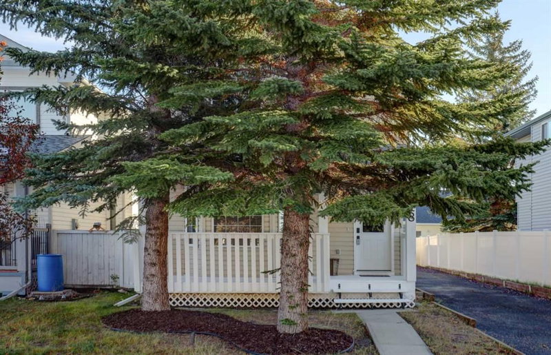 28 Woodside Circle NW