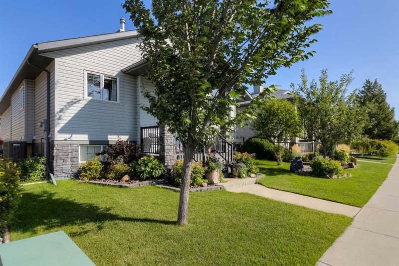 159 Grand River Boulevard W