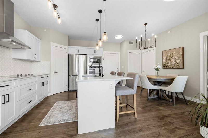 412 - 10 Walgrove Walk SE