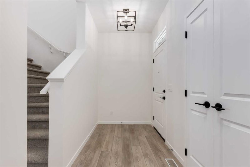 390 Ellen Park