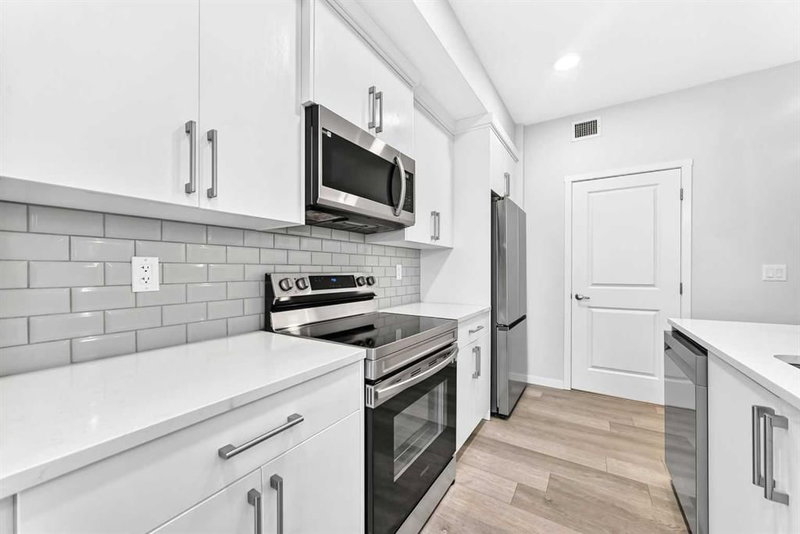 325, 360 Harvest Hills Way NE, Harvest Hills — interior photo 5