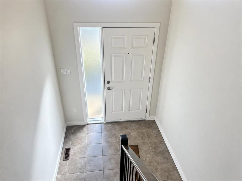 303 Coalbanks Boulevard W