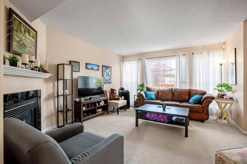 237 Mt Aberdeen Circle SE, McKenzie Lake — interior photo 5