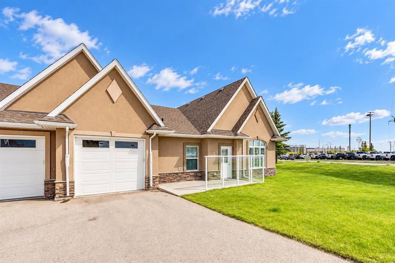 2 - 20 River Heights View