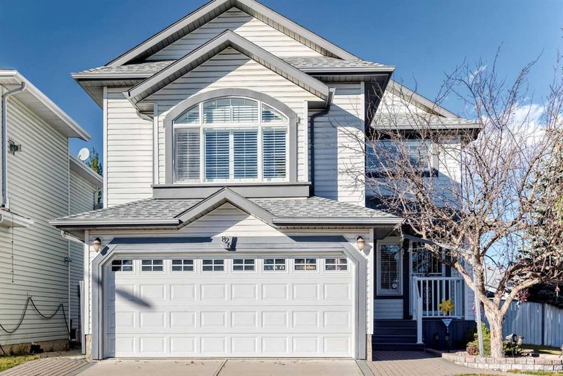 826 Applewood Drive SE