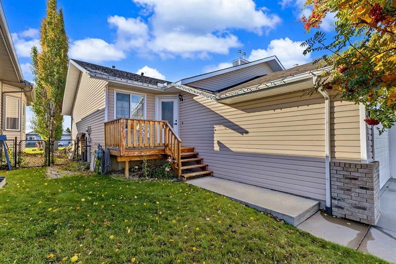 224 Hillvale Crescent