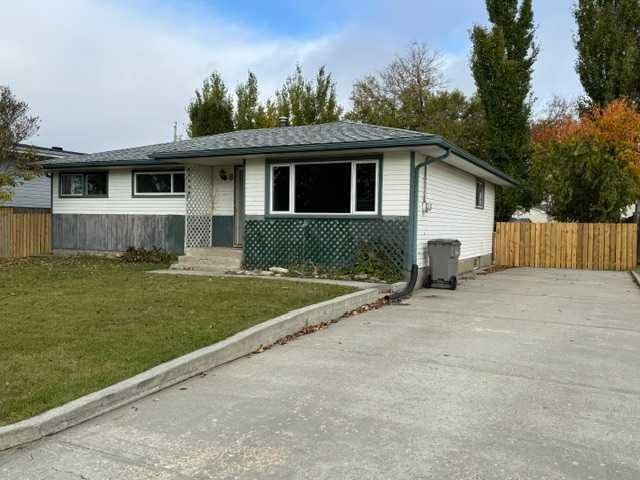 8 McLeod Drive