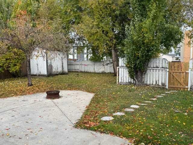 8 McLeod Drive