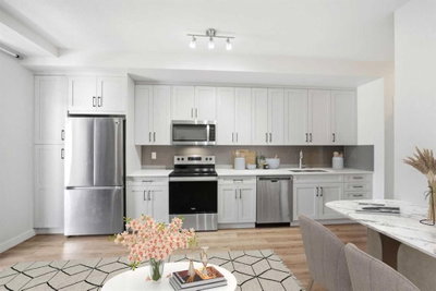 315 - 10 Sage Hill NW