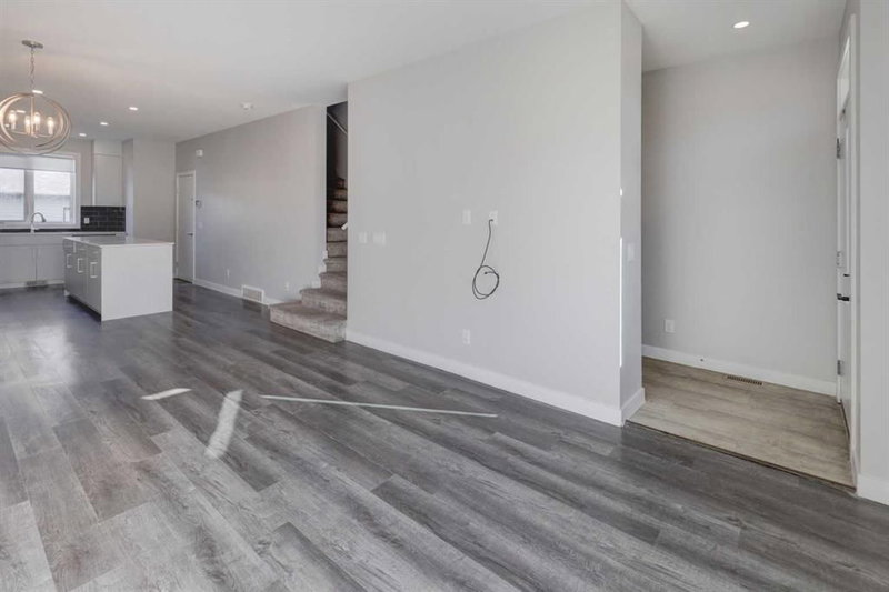 18 Homestead Boulevard NE