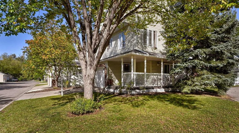 192 Inglewood Cove SE