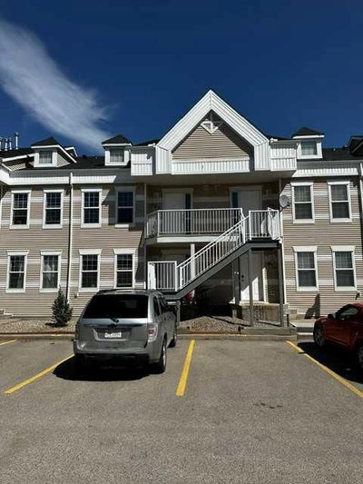 423 - 103 Strathaven Drive