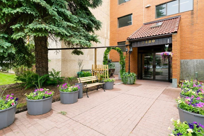 131 - 1480 Southview Drive SE