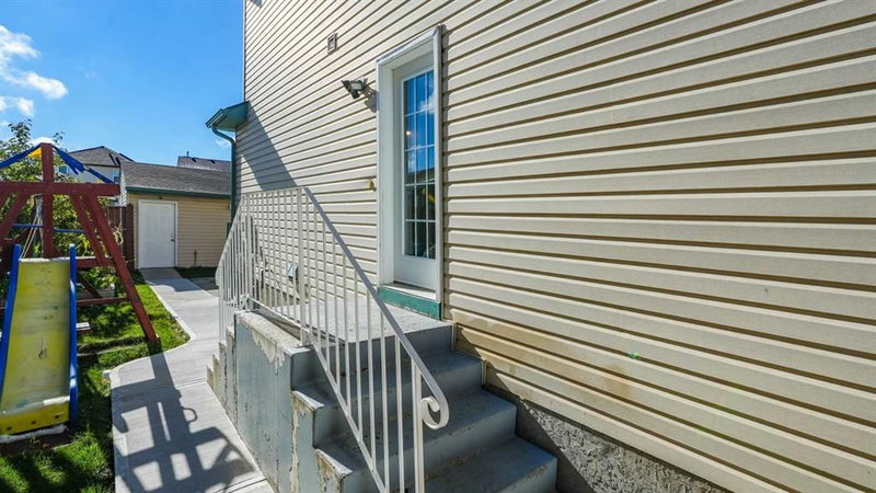 291 Taravista Street NE