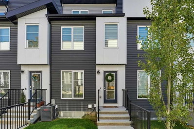 102 - 474 Seton Circle SE