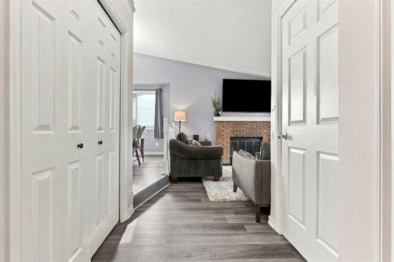 16 Mckenna Place SE
