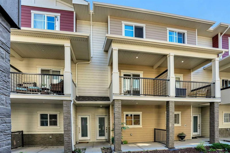 410 - 95 Skyview Close NE