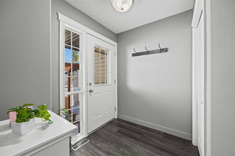 116 Royal Birch Mount NW