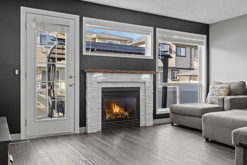 116 Royal Birch Mount NW, Royal Oak — interior photo