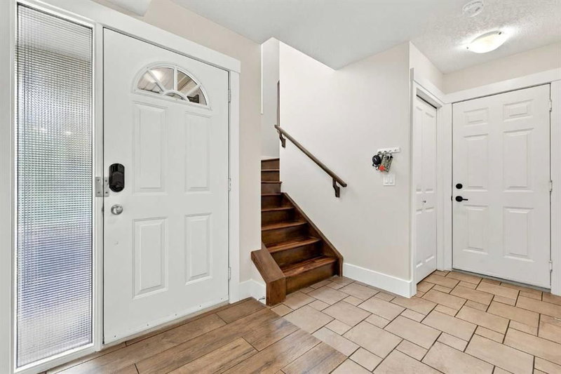 2323 1 Street NE, Tuxedo Park — interior photo 7